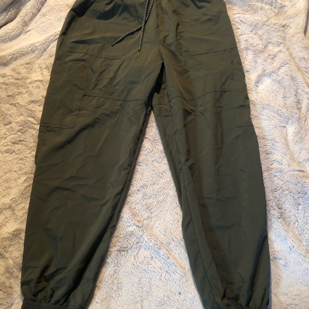 NEVER NOT HUSTLING Women SZ Small Green Cargo Jogger Pants